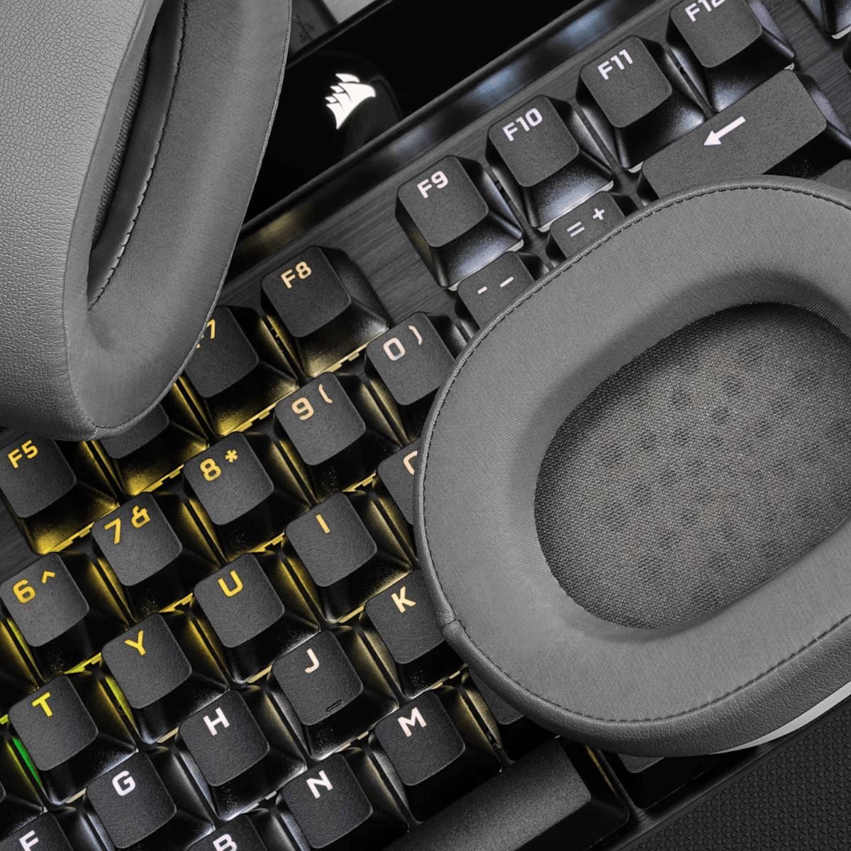 Corsair HS65 SURROUND Wired Gaming Headset — White (AP)