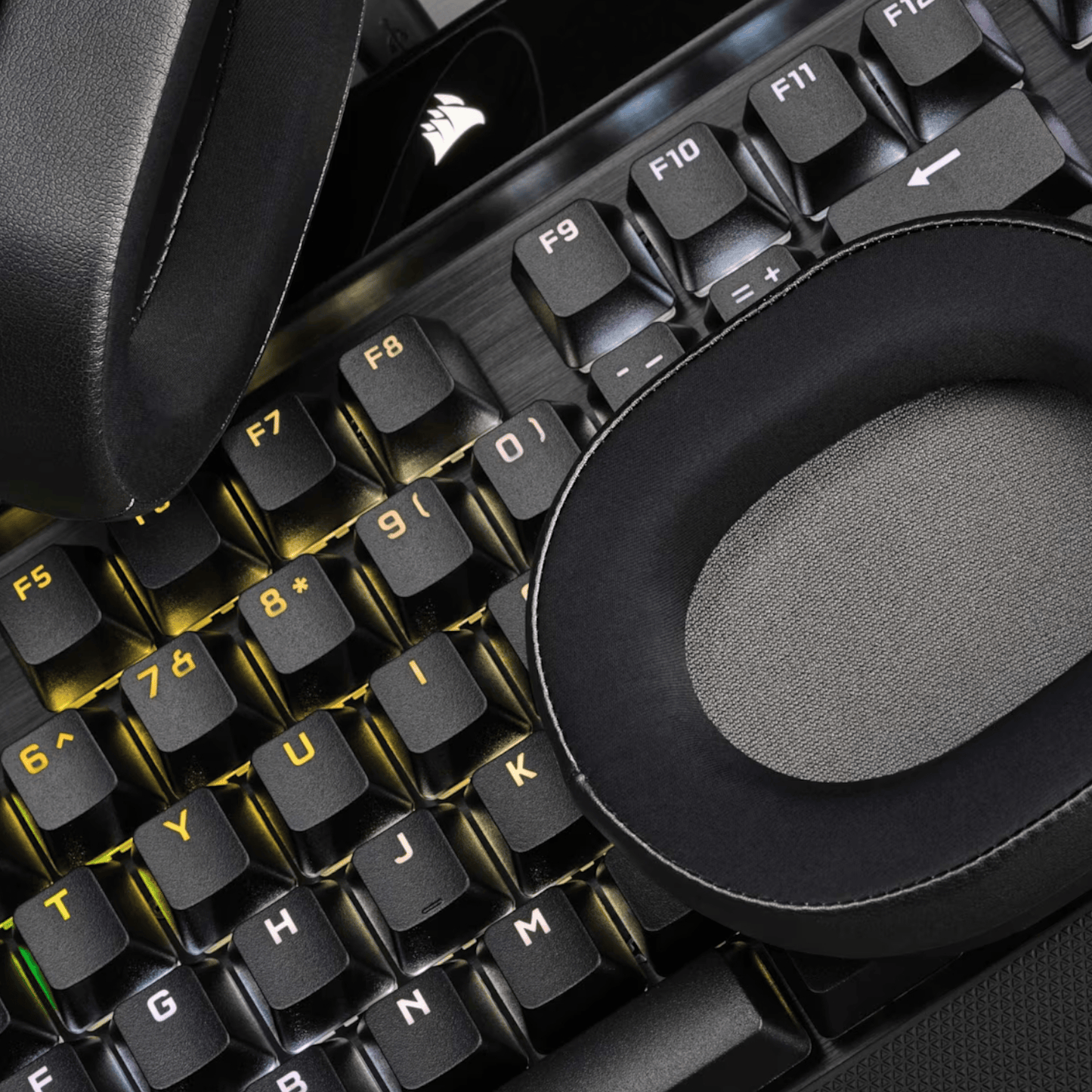 Corsair HS65 SURROUND Wired Gaming Headset — Carbon (AP)