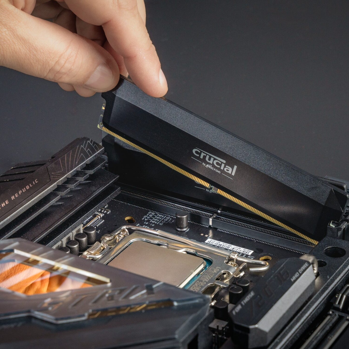 Crucial Pro DDR5-5600 64GB Desktop Memory